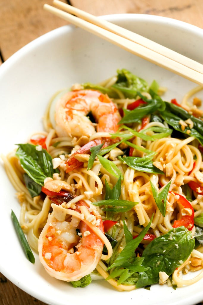Shrimp Lo Mein Stir Fry with Ginger Soy Sauce | Wozz! Kitchen Creations