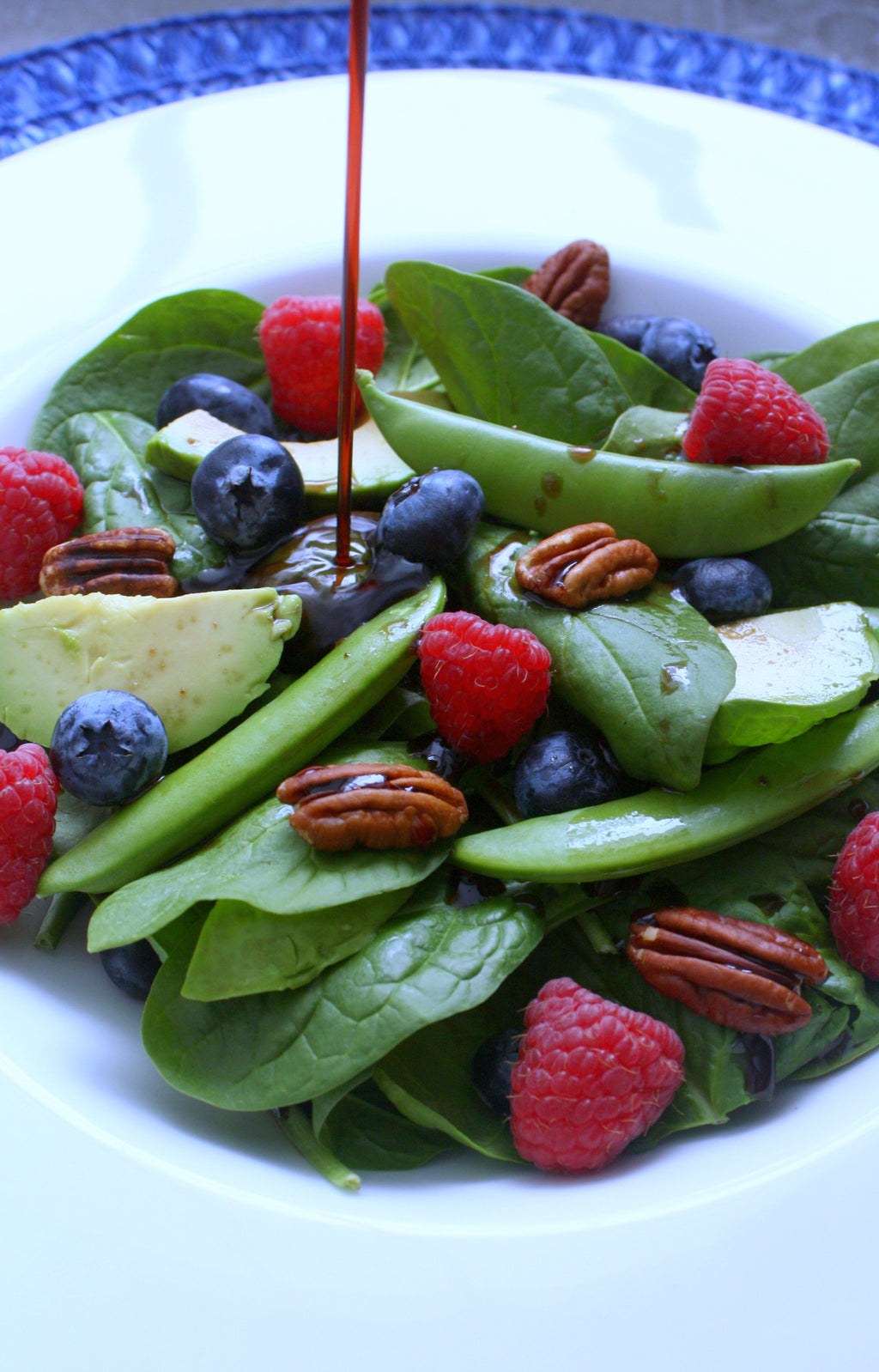 Spinach Berry Nut Salad | Balsamic Blueberry Maple Dressing | Wozz!